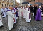 27  Biskupové a kněží 